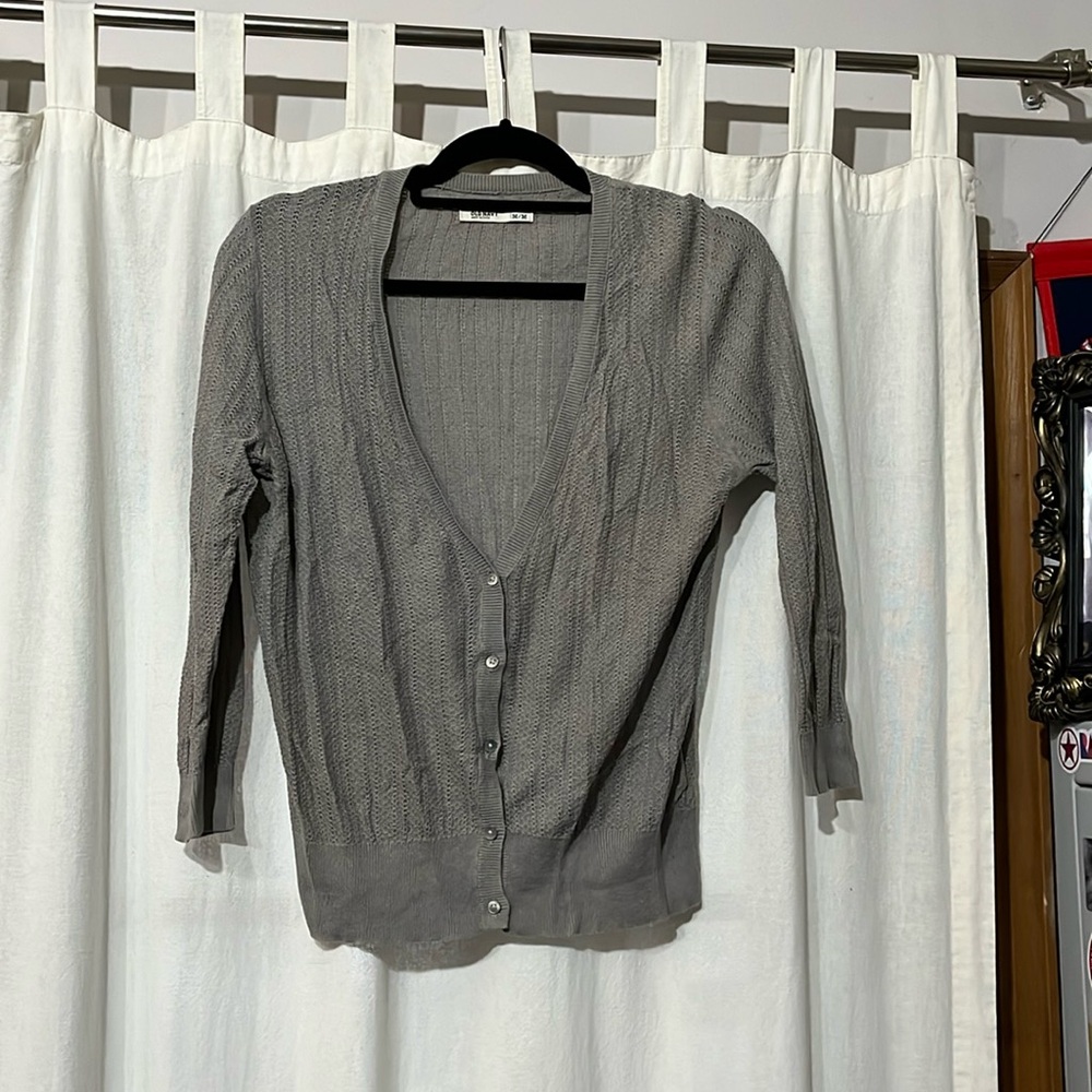 Old navy lightweight quarter length sleeve sweater